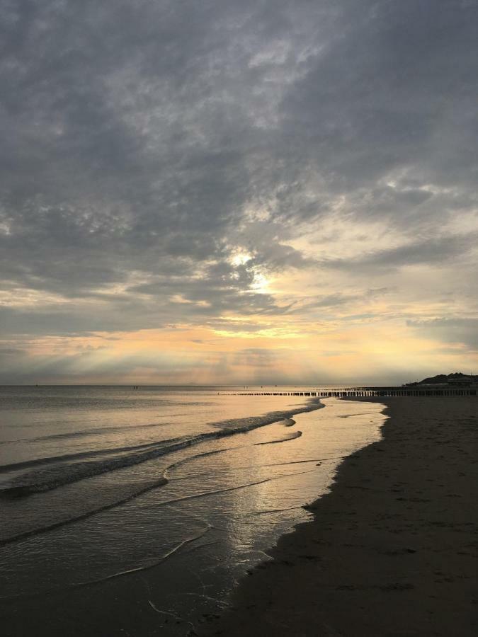 Appartement Aan Het Strand De Zeemeermin Zoutelande Exterior foto